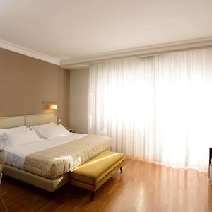 Uitgebreide Kamer met een King Size Bed